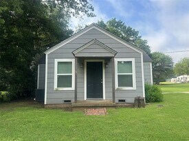 118 Owens Ln in Denton, TX - Building Photo