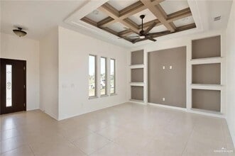 8 Whitewing St in Alamo, TX - Building Photo - Building Photo