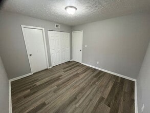 670 Knox Blvd in Radcliff, KY - Building Photo - Building Photo