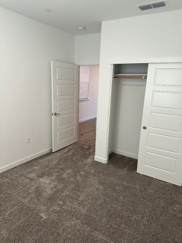 5318 Lake Mary Dr in Sacramento, CA - Building Photo - Building Photo