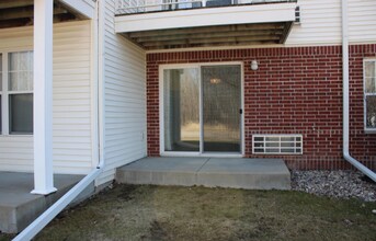 33A Grand Canyon Dr, Unit Canyon Pointe condos in Baraboo, WI - Building Photo - Building Photo