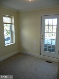 661 N 33rd St photo'