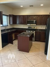 1584 W Homecoming Way in Tucson, AZ - Building Photo - Building Photo