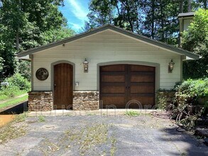 12 Rockwood Ln in Arden, NC - Building Photo - Building Photo