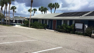 Grand Bay in Dunedin, FL - Building Photo - Building Photo