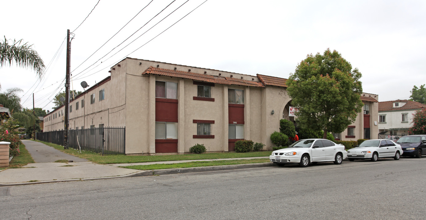 3914-3916 Penn Mar Ave in El Monte, CA - Building Photo