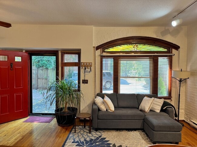 29 Eld St, Unit 806 in New Haven, CT - Building Photo - Building Photo