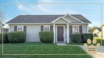 1113 Timothy Ave in Oak Grove, KY - Building Photo