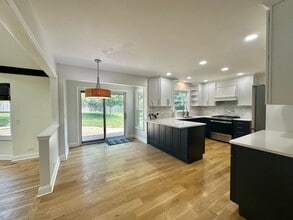 1648 Dartmouth Ct in Naperville, IL - Building Photo - Building Photo