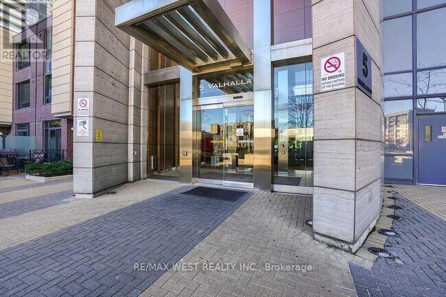 5-1315 Valhalla Inn Rd in Toronto, ON - Building Photo - Building Photo