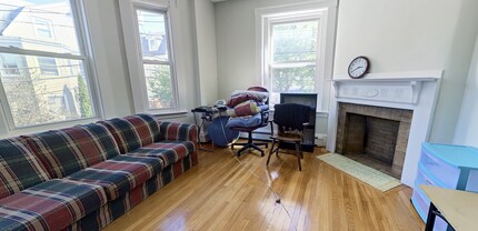 108 Central St, Unit 2L in Somerville, MA - Building Photo - Building Photo