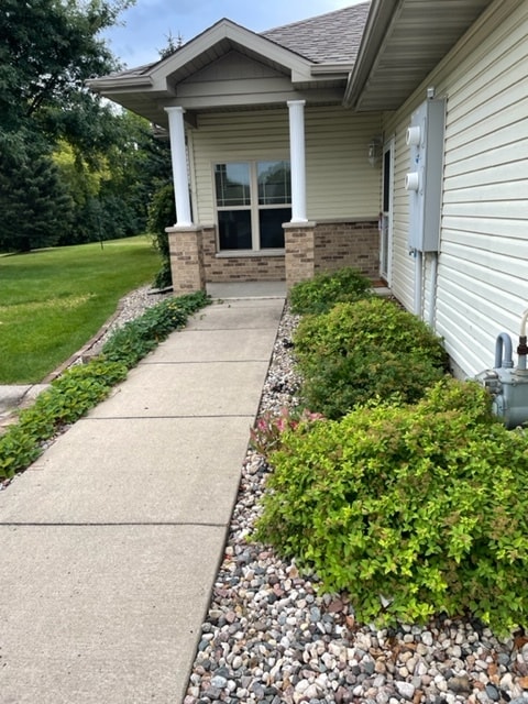 property at 621 Dublin Ct