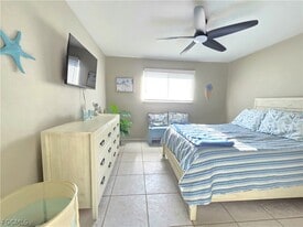 3303 Prince Edward Island Cir in Ft. Myers, FL - Building Photo