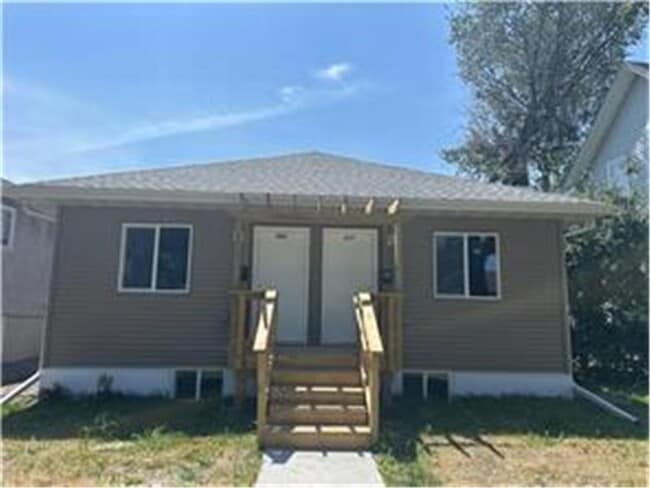 468 Thomas Ave W in St. Paul, MN - Building Photo - Building Photo