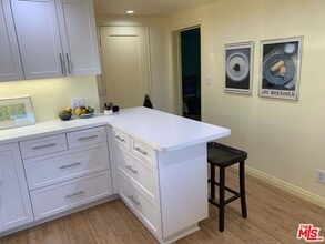 2035 Park Dr in Los Angeles, CA - Building Photo - Building Photo