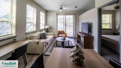 1001 Linger Longer Dr in Summerville, SC - Building Photo - Building Photo