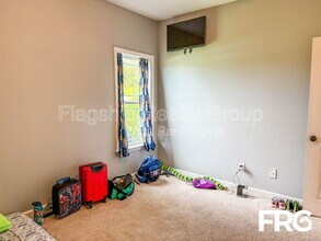 106 Lamb Ct in Pikeville, NC - Foto de edificio - Building Photo