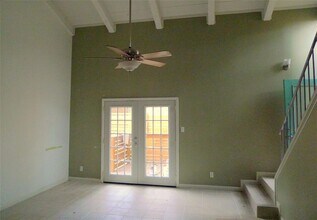 3300 Clawson Rd, Unit B in Austin, TX - Building Photo - Building Photo