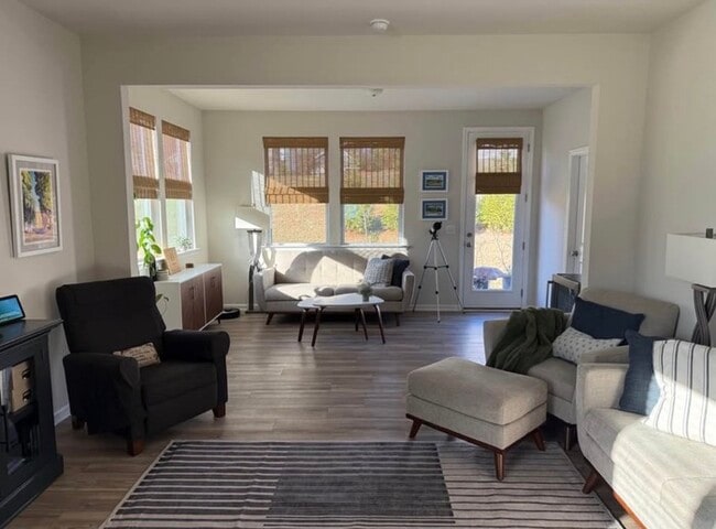 128 Umbrella Wy in Garner, NC - Building Photo - Building Photo