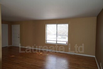 1853 S Oakland St in Aurora, CO - Building Photo - Building Photo