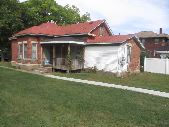 922 Cameron Ave, Unit 922 in La crosse, WI - Foto de edificio - Building Photo