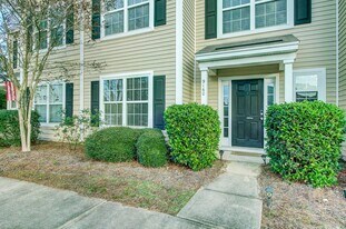 9160 Maple Grove Dr in Summerville, SC - Building Photo