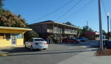 455 Avenue T NE in Winter Haven, FL - Foto de edificio - Building Photo