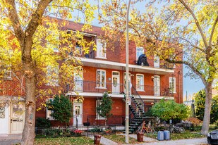 1834 Galt Rue in Montréal, QC - Building Photo