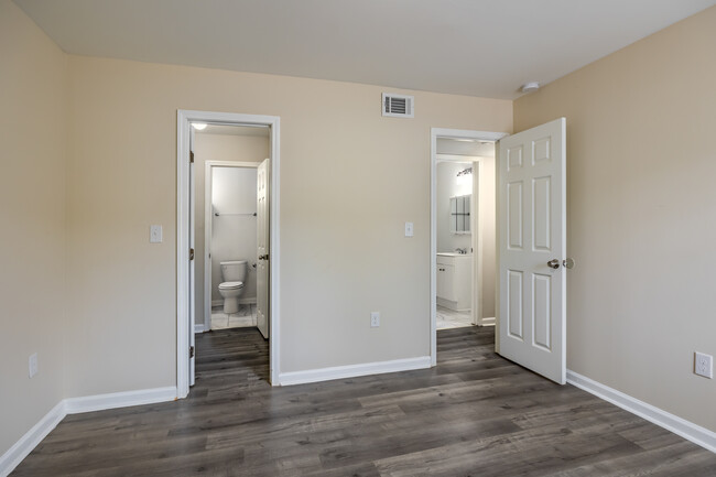 Conley Square in Atlanta, GA - Building Photo - Interior Photo