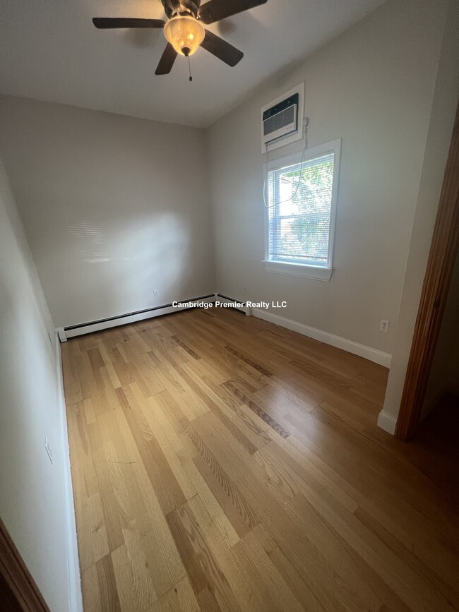 3 Dudley St, Unit 1 in Medford, MA - Building Photo - Building Photo