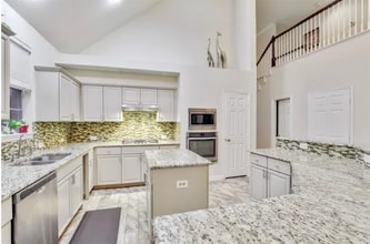 8925 Lakewood Dr in Irving, TX - Building Photo - Building Photo