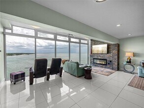 7200 Sunshine Skyway Ln S, Unit 15F in St. Petersburg, FL - Building Photo - Building Photo