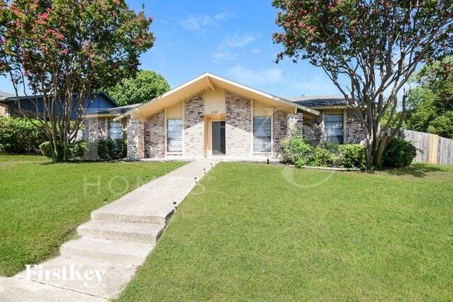 property at 3729 Dumas Trail