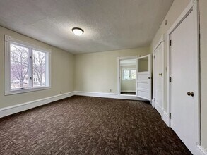 2824 N Penn Ave in Minneapolis, MN - Building Photo - Building Photo