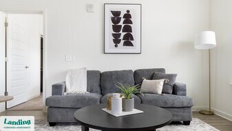 6255 Riverview Rd SE in Mableton, GA - Building Photo