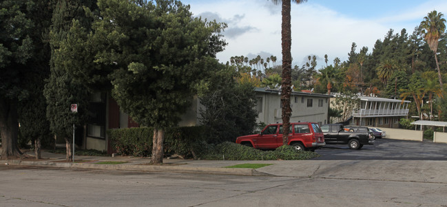 Holiday Cove in Los Angeles, CA - Building Photo - Building Photo