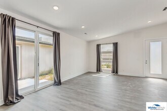 9724 E Annabelle Cir in Wichita, KS - Building Photo - Building Photo