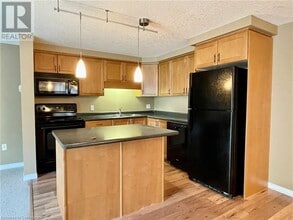 510 Virginia Creeper St in Waterloo, ON - Building Photo - Building Photo