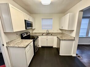 939 Deckner Ave SW in Atlanta, GA - Building Photo - Building Photo