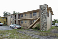 5990 W Flagler St in Miami, FL - Building Photo - Building Photo