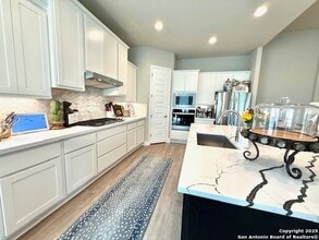 211 Corazon in Boerne, TX - Building Photo - Building Photo