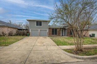 863 Colson Dr in Arlington, TX - Building Photo