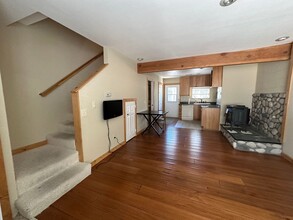 1410 Ski Run Blvd in South Lake Tahoe, CA - Building Photo - Building Photo