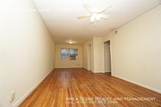 9006 Ilona Ln-Unit -#3 in Houston, TX - Building Photo - Building Photo