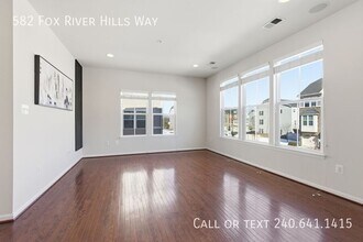 582 Fox River Hills Way in Glen Burnie, MD - Building Photo - Building Photo