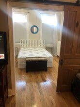 400 W Gay St, Unit A in West Chester, PA - Foto de edificio - Building Photo