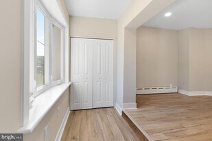 2946 S 15th St in Philadelphia, PA - Building Photo