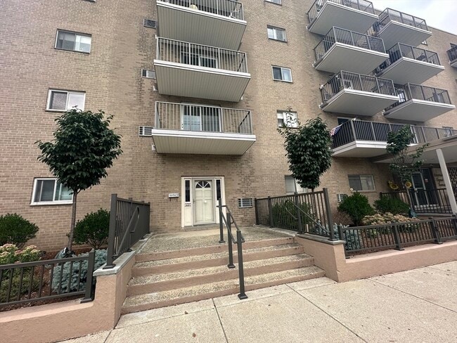 property at 121 Tremont St