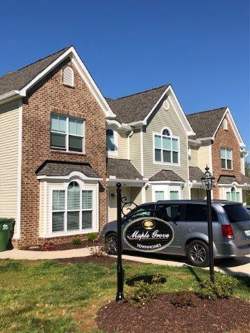 Maple Grove Townhomes in Maryville, TN - Building Photo