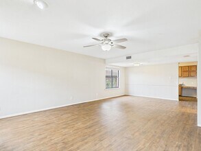 107 Frederick Rd in Fredericksburg, TX - Building Photo - Building Photo